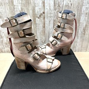 SOLD Freebird Bond - Pink Croco! Like-New!